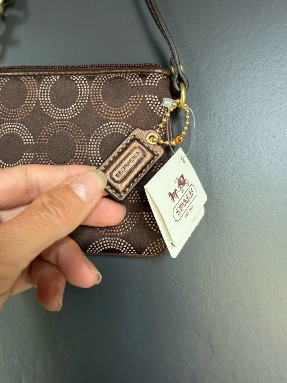 NWT Coach Madison Dotted Op Art Wristlet 44443 Mahogany Brown Jacquard Y2K